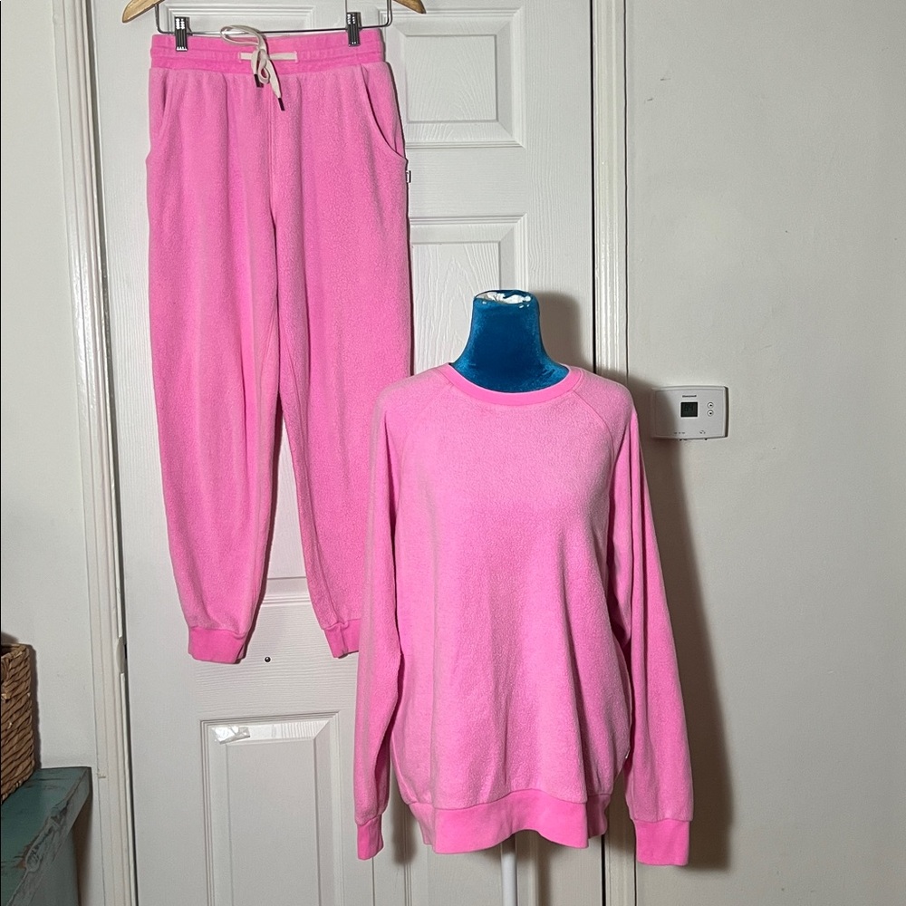 FEAT 2 Piece Sweatshirt & Jogger Set Pink Blanket blend - Picture 2 of 7